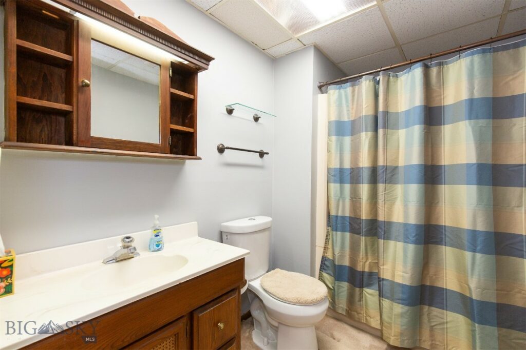 300 McEwen Drive, Belgrade MT 59714