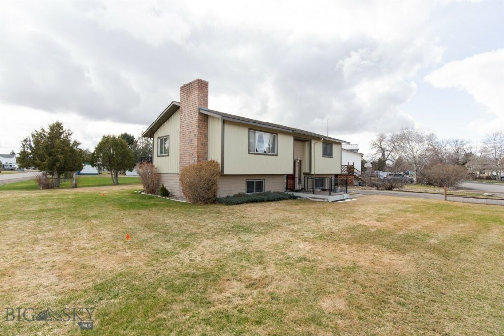 300 McEwen Drive, Belgrade MT 59714