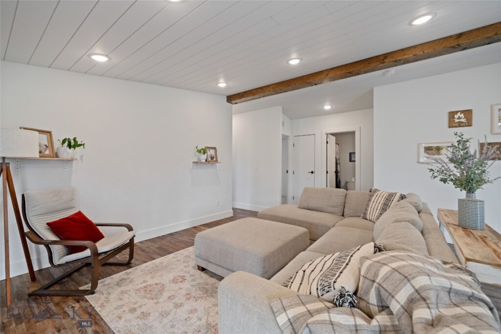 3000 Sales Road, Belgrade MT 59714
