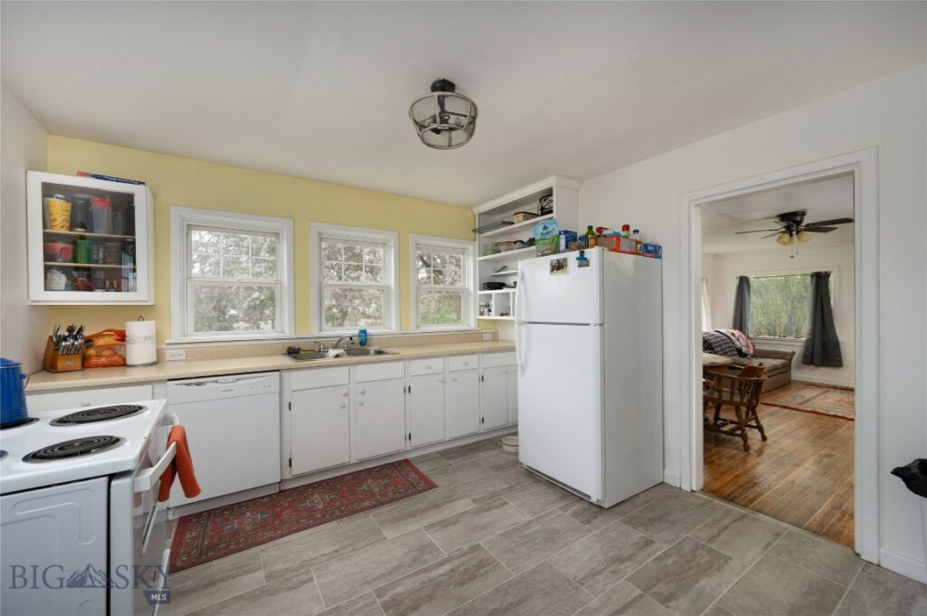 301 W Main, Belgrade MT 59714
