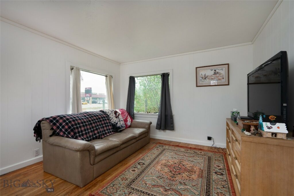 301 W Main, Belgrade MT 59714