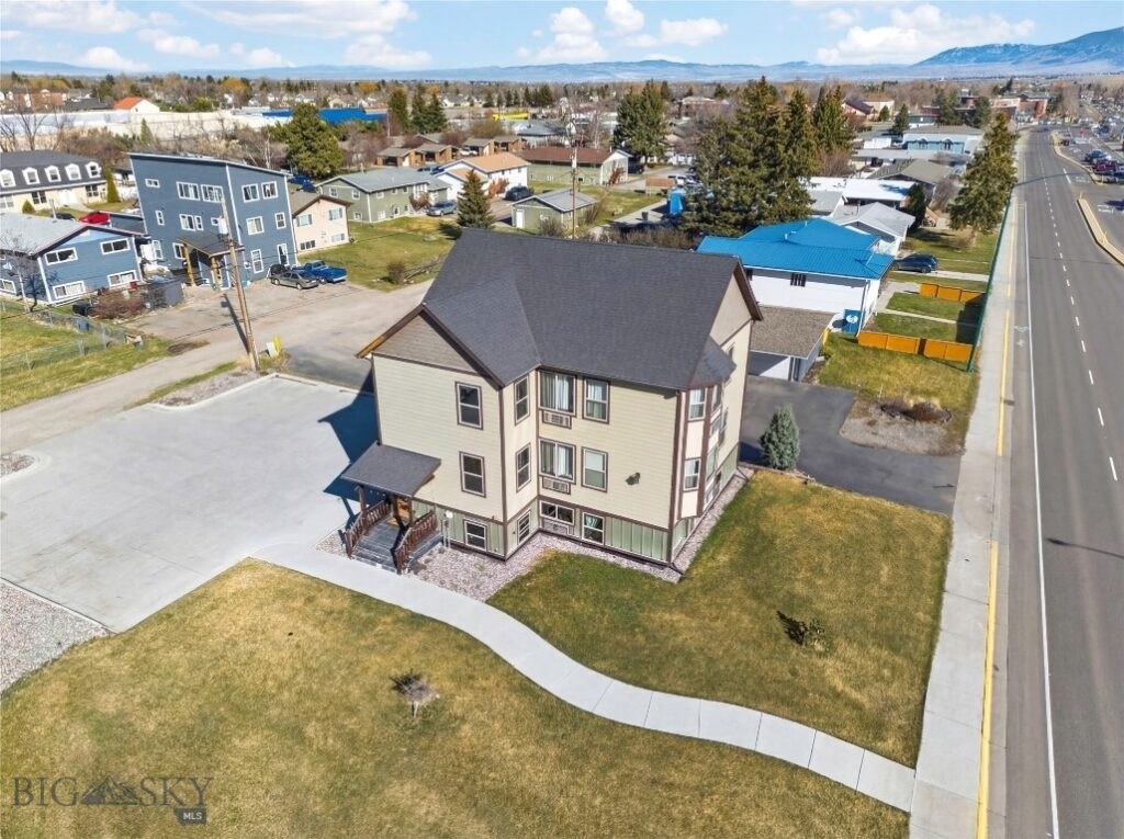303 S 19th Avenue, Bozeman MT 59718
