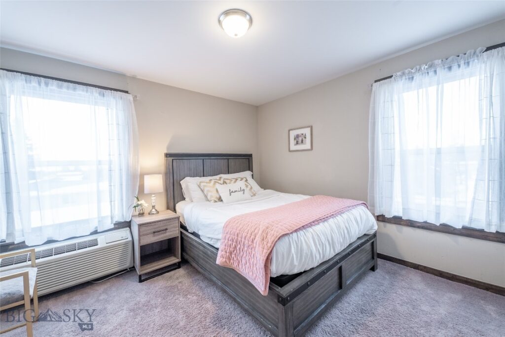 303 S 19th Avenue, Bozeman MT 59718