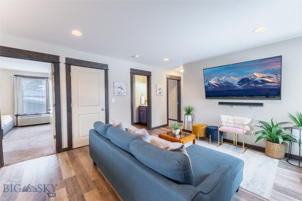 303 S 19th Avenue, Bozeman MT 59718