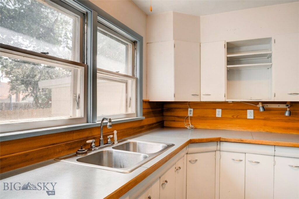 304 S 12th Avenue, Bozeman MT 59715