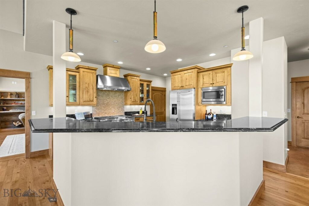 306 Glenbrook Lane, Belgrade MT 59714
