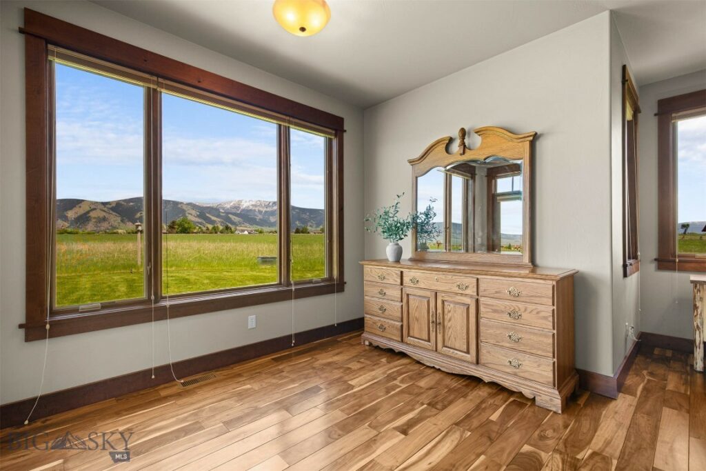 306 Glenbrook Lane, Belgrade MT 59714