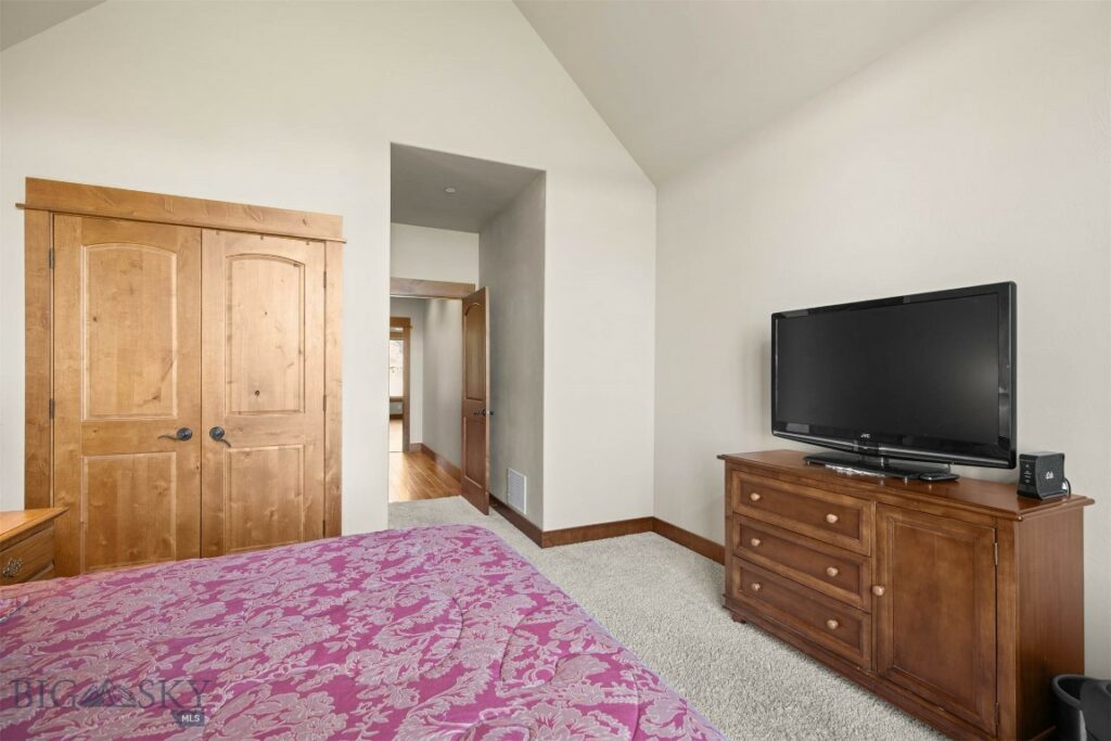 306 Glenbrook Lane, Belgrade MT 59714