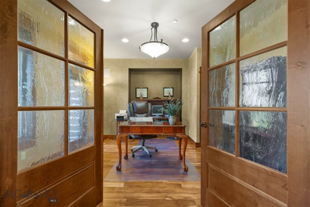306 Glenbrook Lane, Belgrade MT 59714