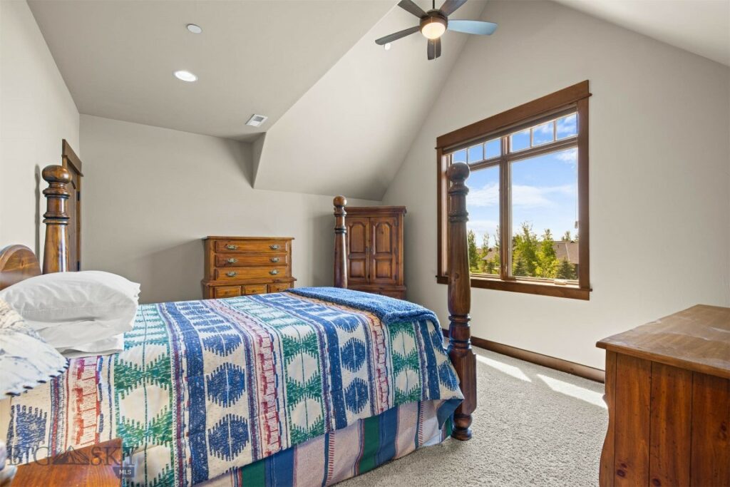 306 Glenbrook Lane, Belgrade MT 59714
