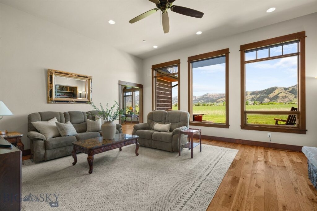 306 Glenbrook Lane, Belgrade MT 59714