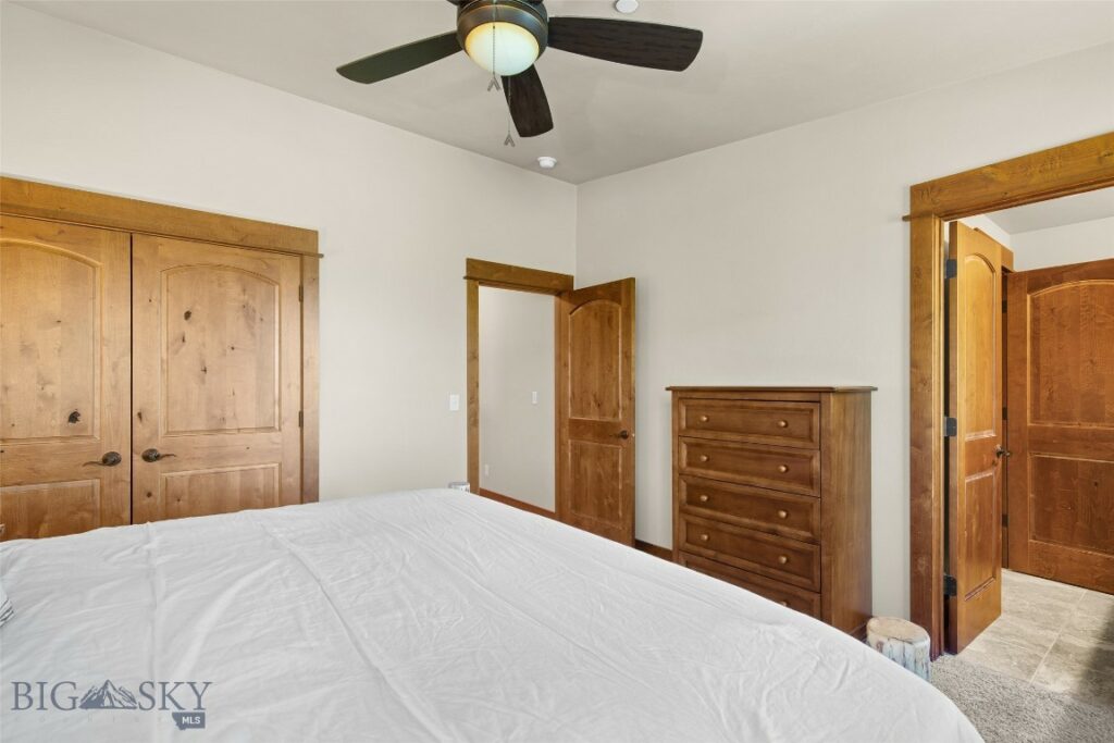 306 Glenbrook Lane, Belgrade MT 59714