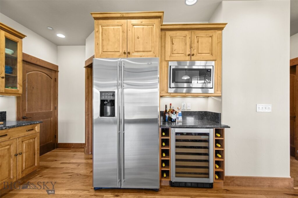 306 Glenbrook Lane, Belgrade MT 59714