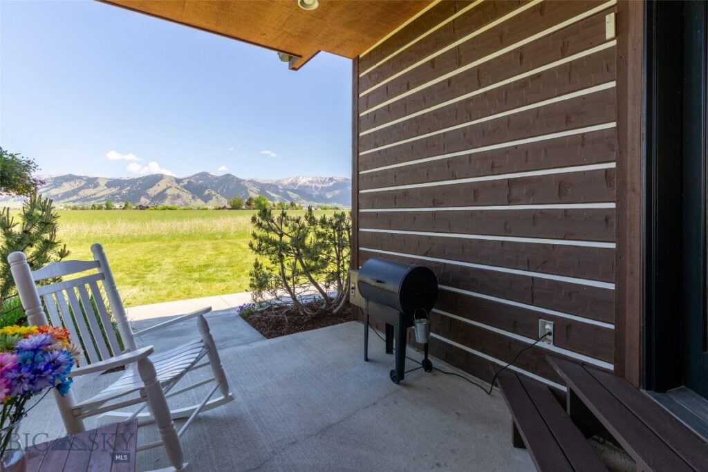 306 Glenbrook Lane, Belgrade MT 59714