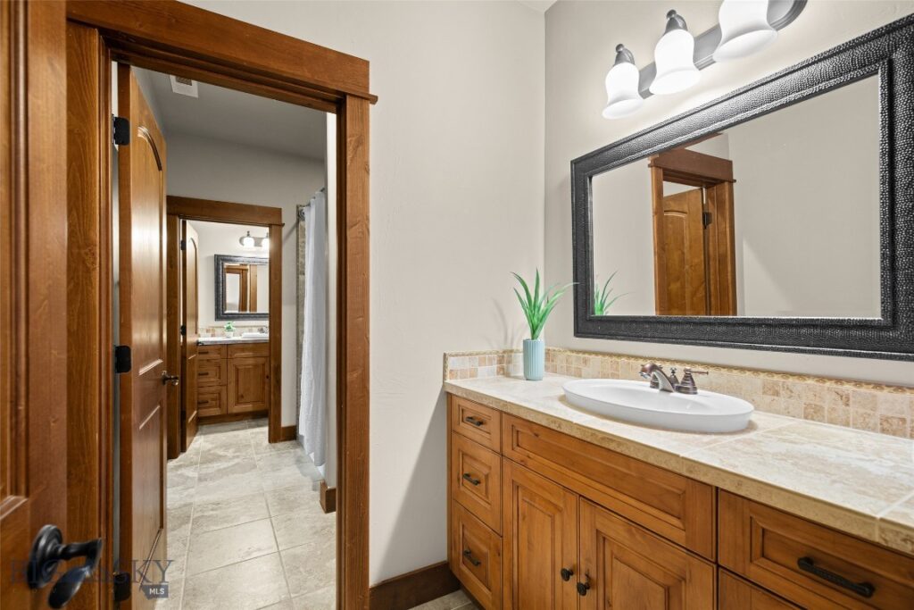 306 Glenbrook Lane, Belgrade MT 59714