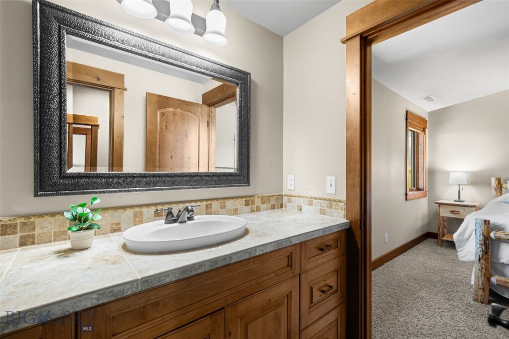 306 Glenbrook Lane, Belgrade MT 59714