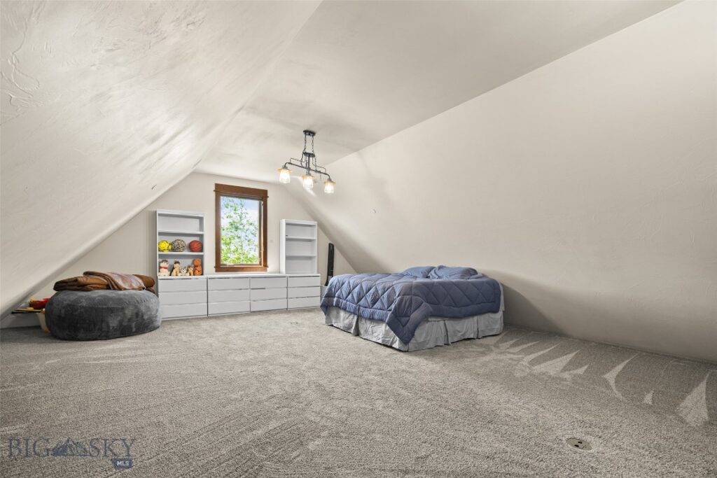 306 Glenbrook Lane, Belgrade MT 59714