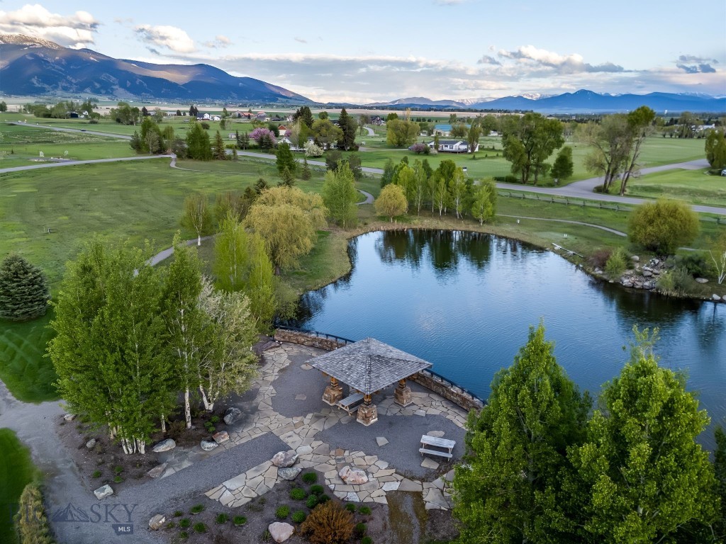 306 Glenbrook Lane, Belgrade MT 59714