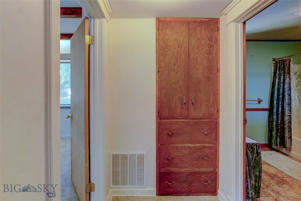 308 N 2nd Street, Livingston MT 59047
