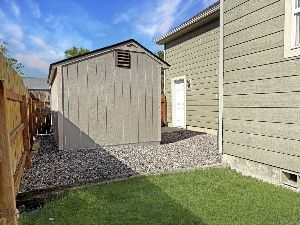 308 Woodman Drive, Belgrade MT 59714