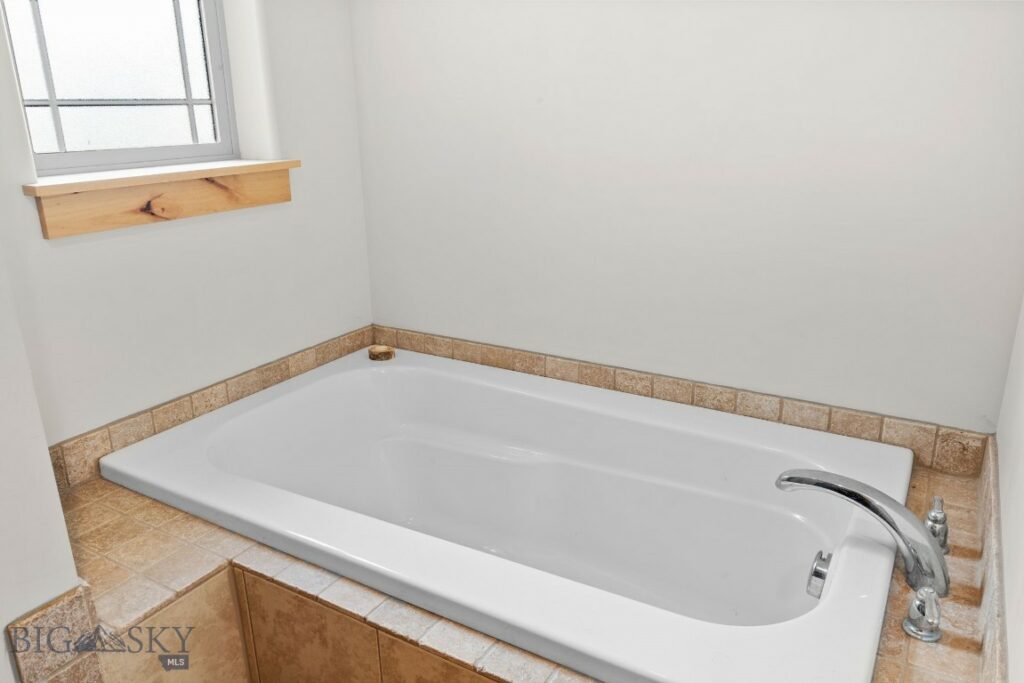 3091 Fen Way, Bozeman MT 59718