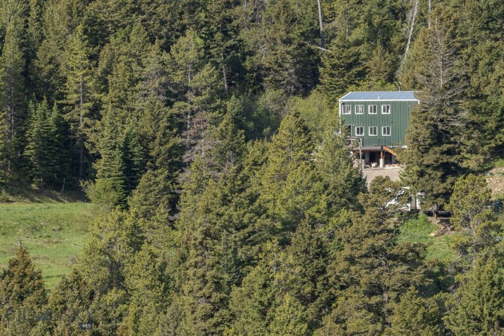 3096 Woodchuck Road, Bozeman MT 59715
