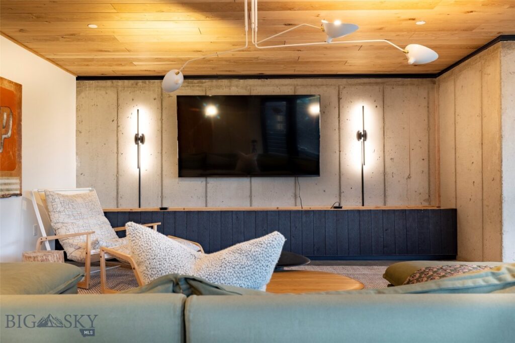 31 Ladybug, Bozeman MT 59718