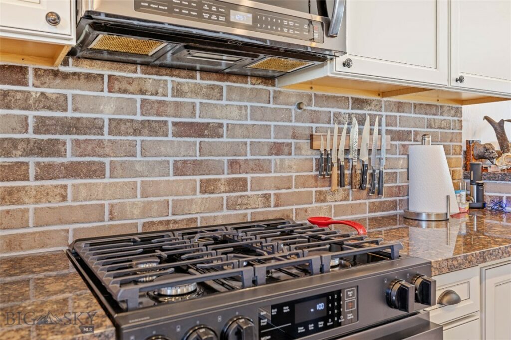 31 Coolwater Way, Bozeman MT 59718