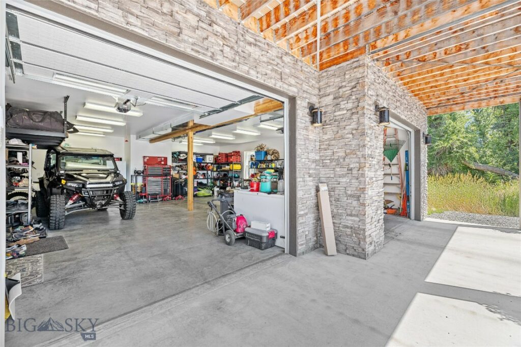 31 Coolwater Way, Bozeman MT 59718