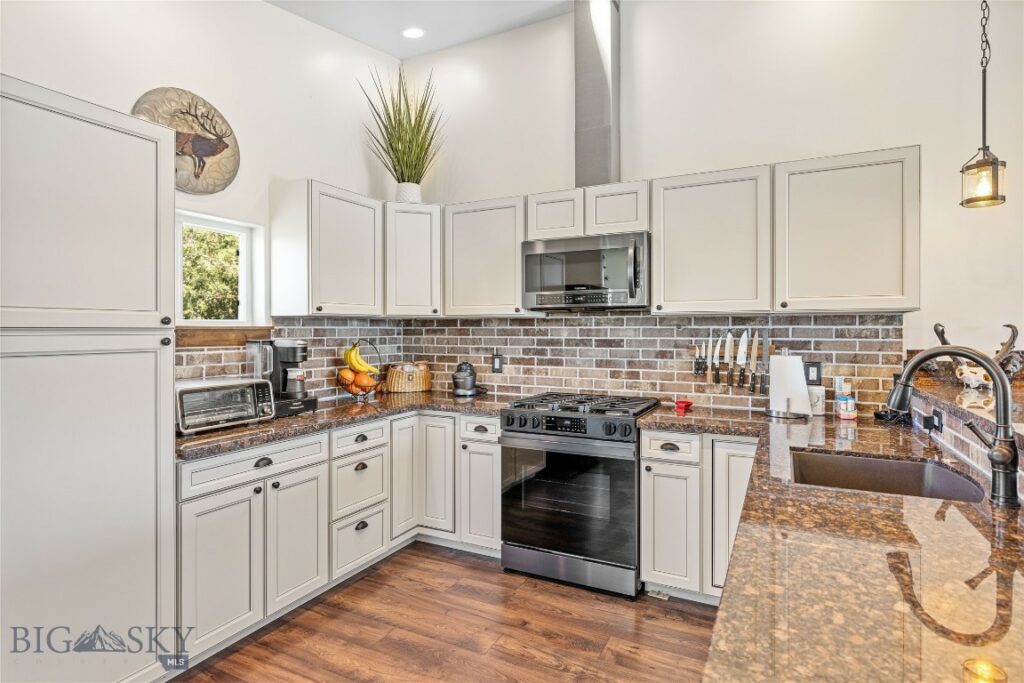 31 Coolwater Way, Bozeman MT 59718