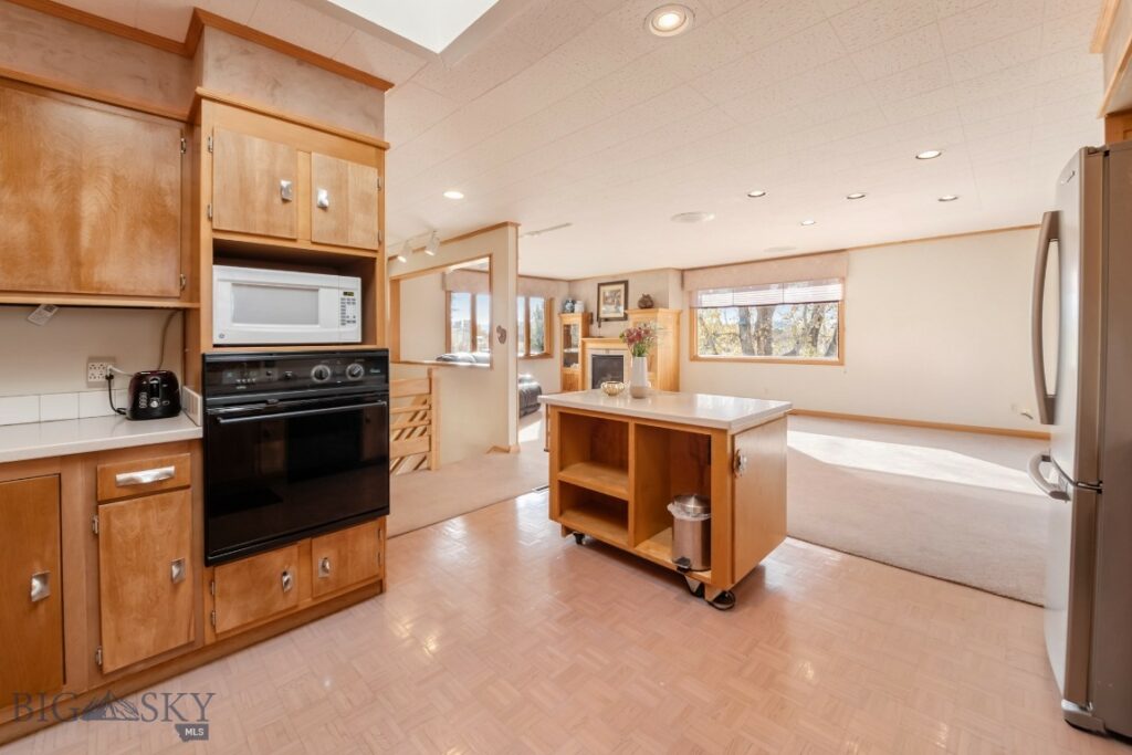 31 Dovetail Lane, Bozeman MT 59718