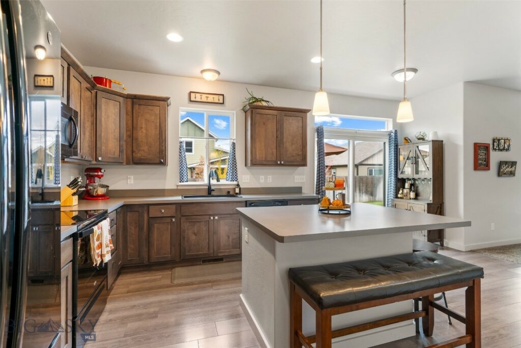 310 Rugged Creek Avenue, Belgrade MT 59714