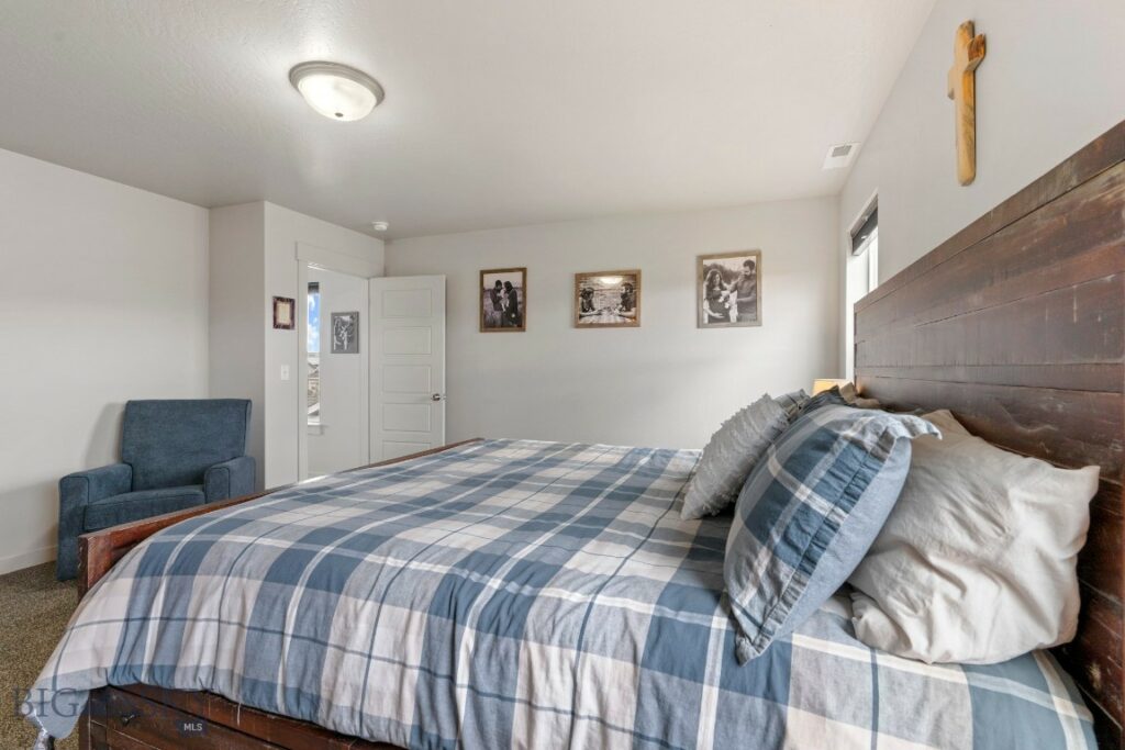 310 Rugged Creek Avenue, Belgrade MT 59714