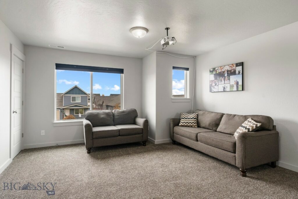 310 Rugged Creek Avenue, Belgrade MT 59714