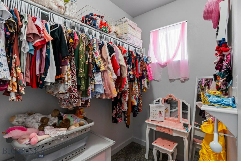 310 Rugged Creek Avenue, Belgrade MT 59714