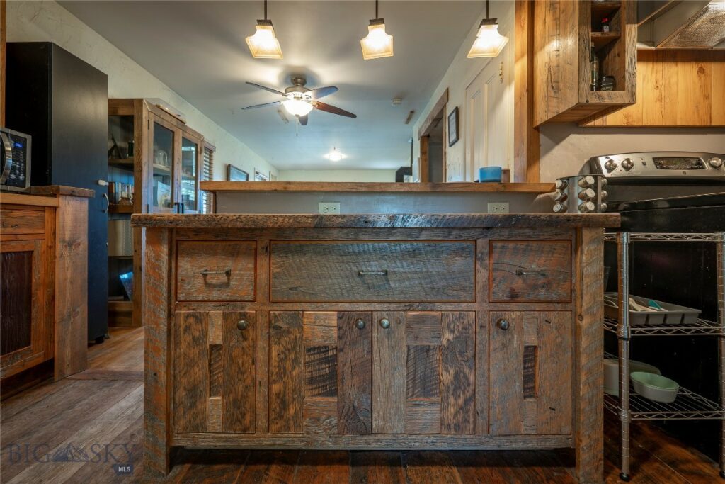 311 S B Street, Livingston MT 59047