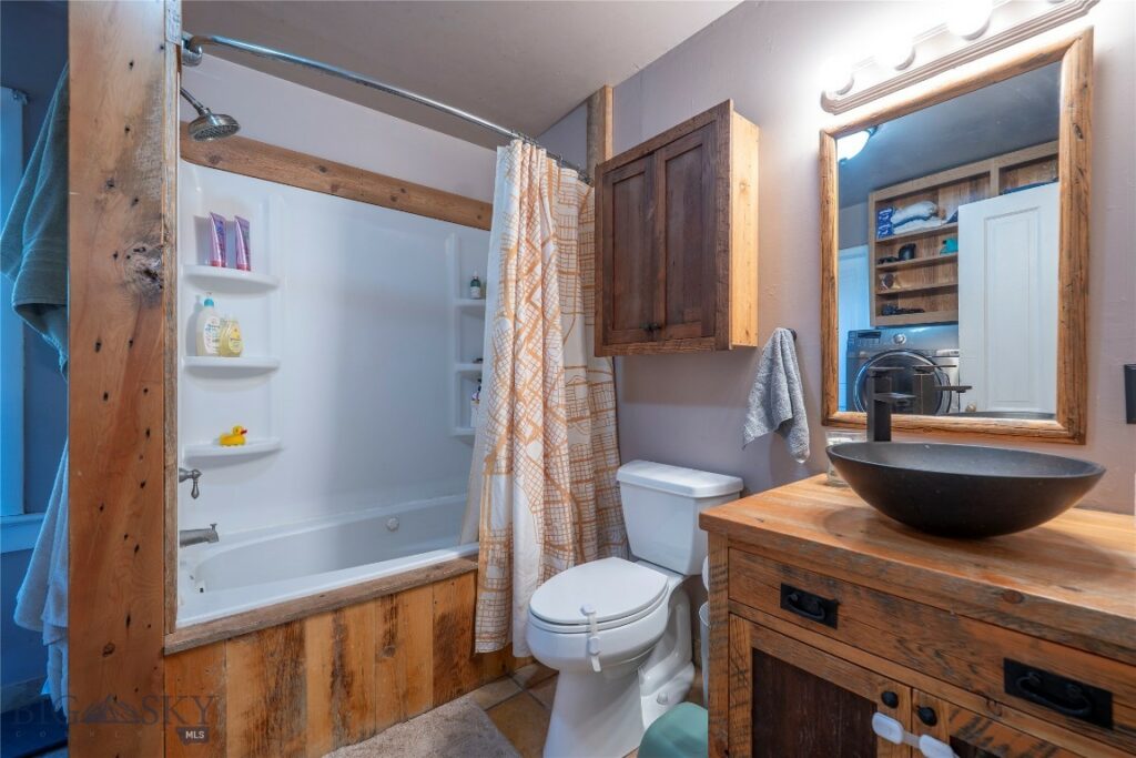 311 S B Street, Livingston MT 59047