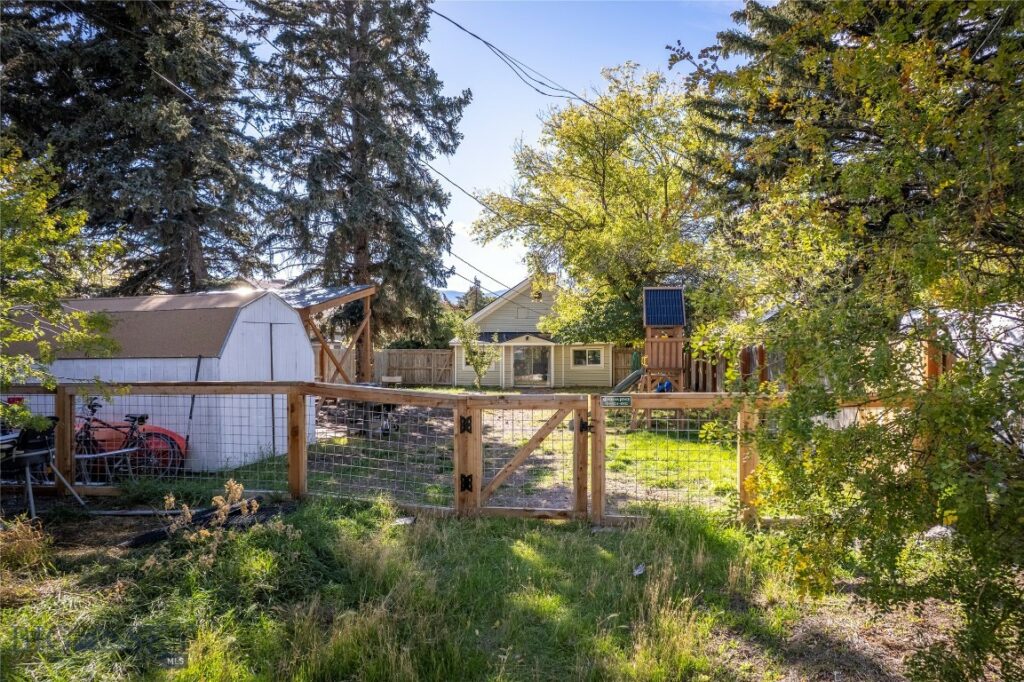 311 S B Street, Livingston MT 59047