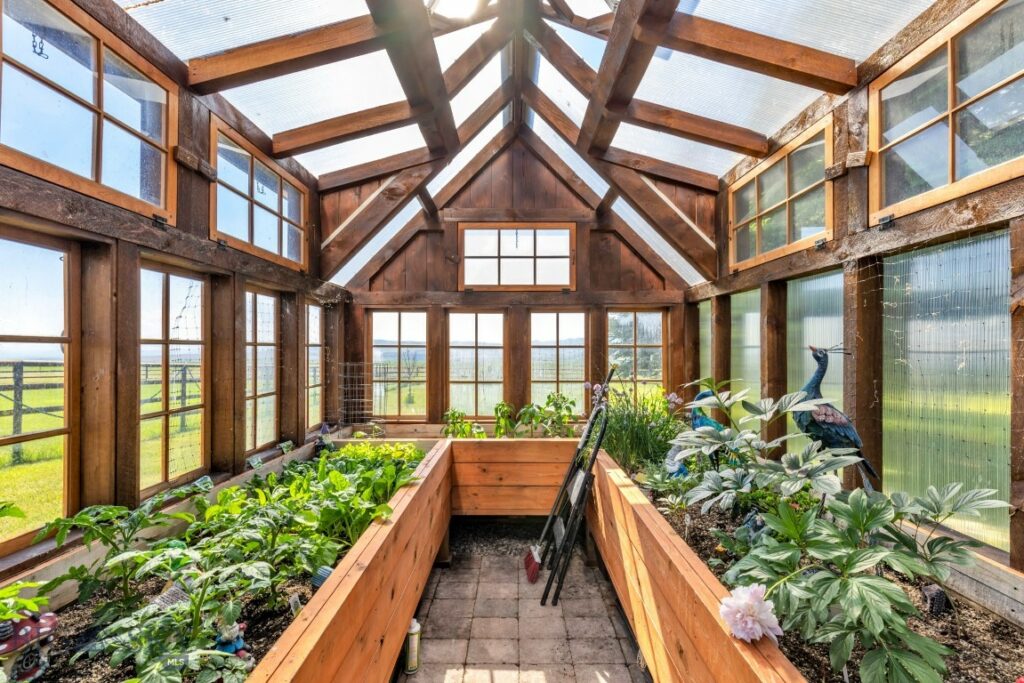 315 Brown Pony Trail, Belgrade MT 59714