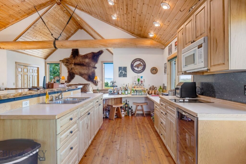 315 Brown Pony Trail, Belgrade MT 59714