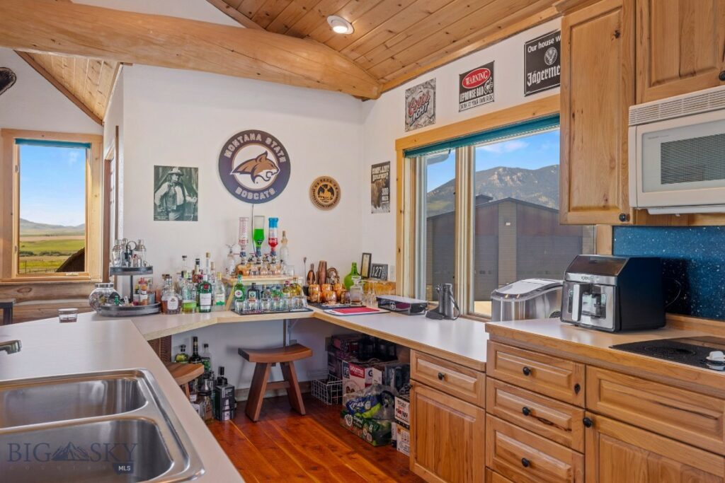 315 Brown Pony Trail, Belgrade MT 59714