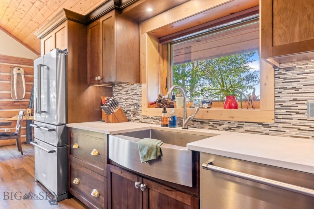 315 Brown Pony Trail, Belgrade MT 59714