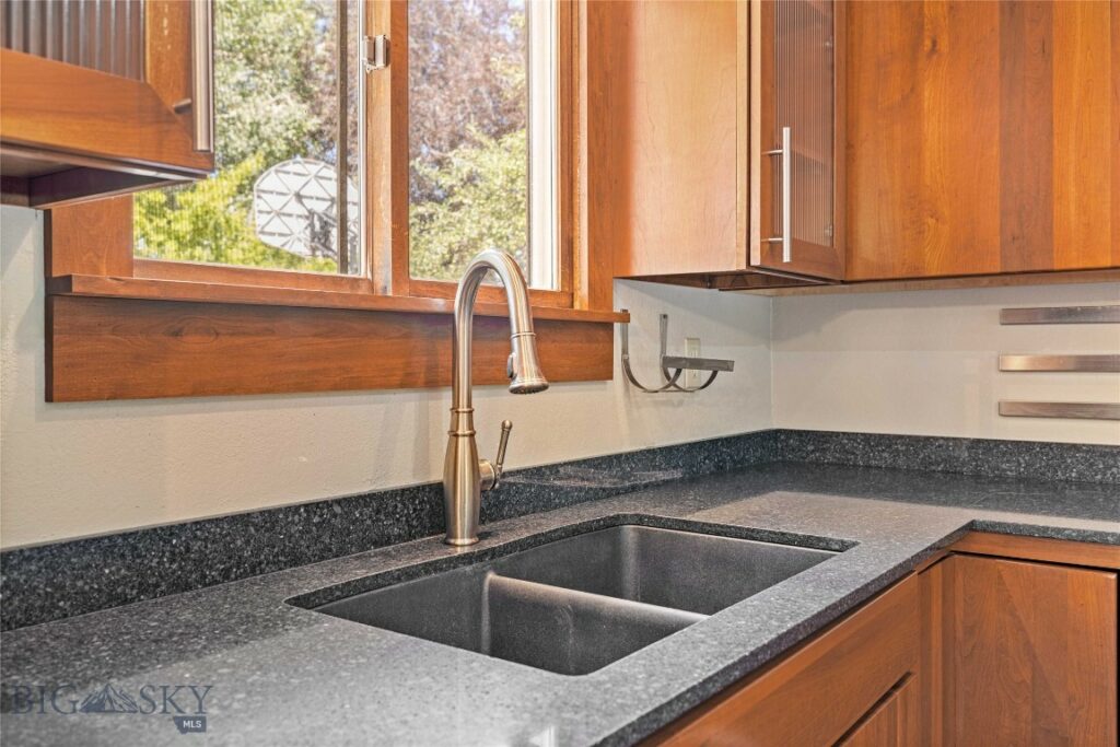 317 N 22nd Avenue, Bozeman MT 59718