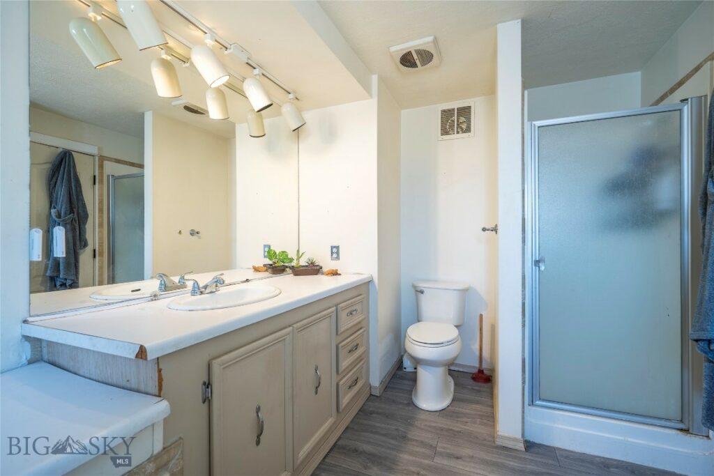32 Prairie Dog Road, Livingston MT 59047