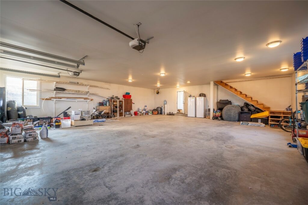 32 Prairie Dog Road, Livingston MT 59047