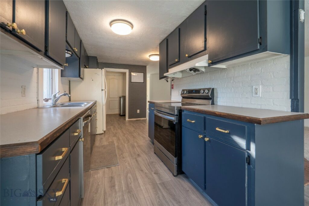 32 Prairie Dog Road, Livingston MT 59047