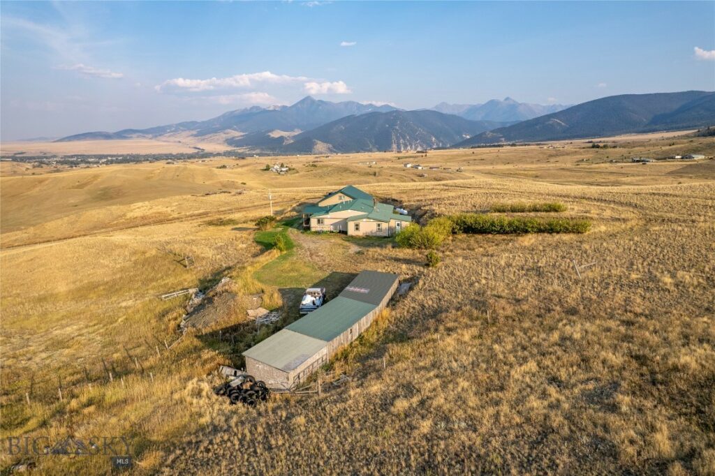 32 Prairie Dog Road, Livingston MT 59047