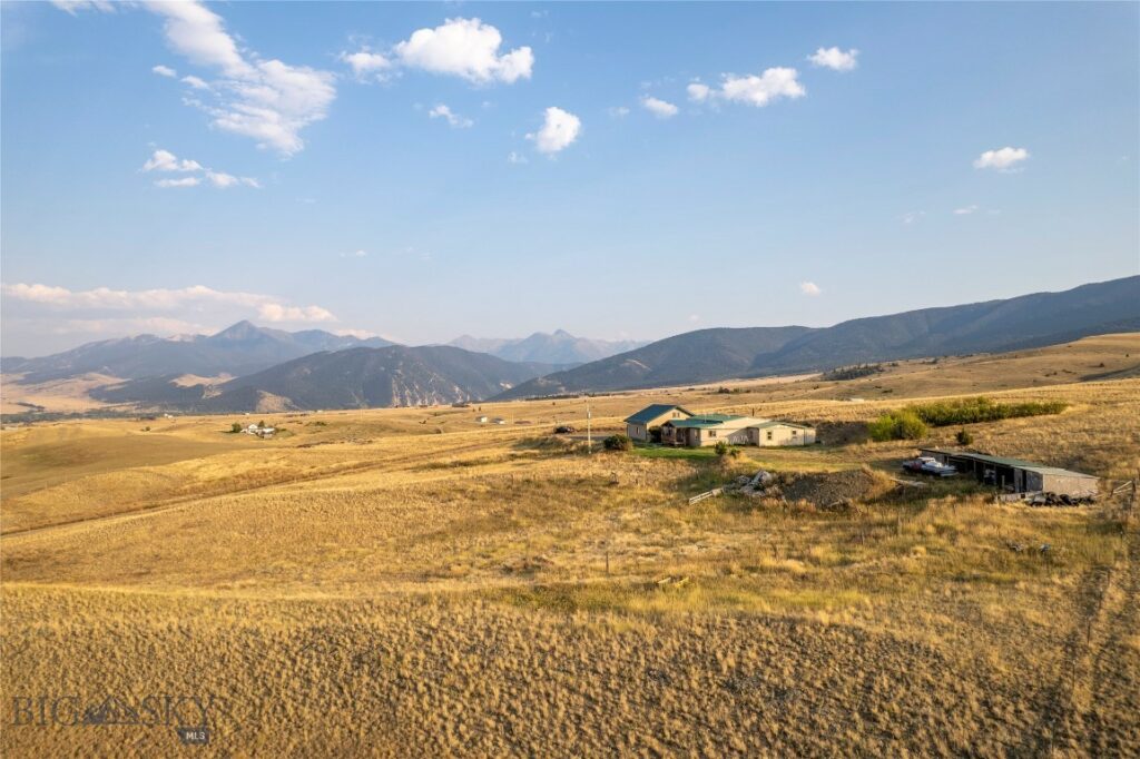 32 Prairie Dog Road, Livingston MT 59047