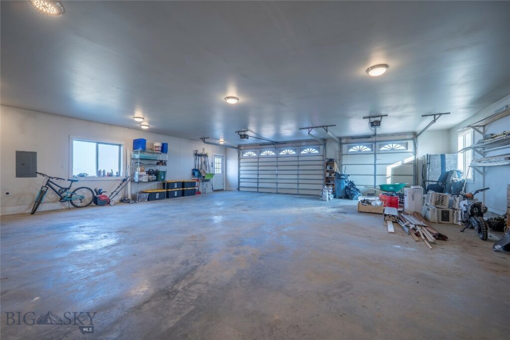 32 Prairie Dog Road, Livingston MT 59047