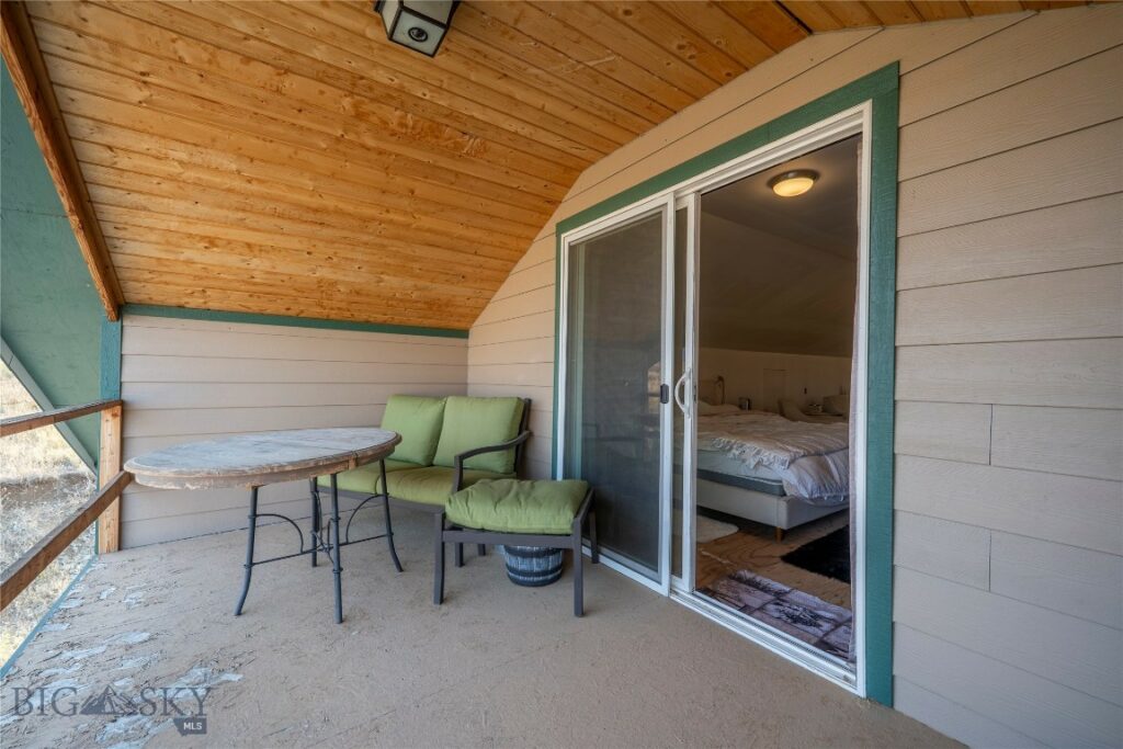 32 Prairie Dog Road, Livingston MT 59047